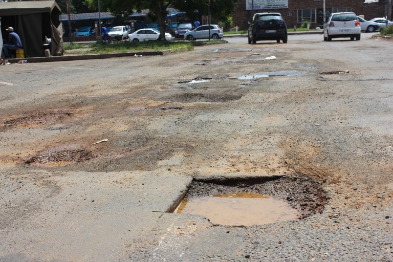 potholes, Newcastillian