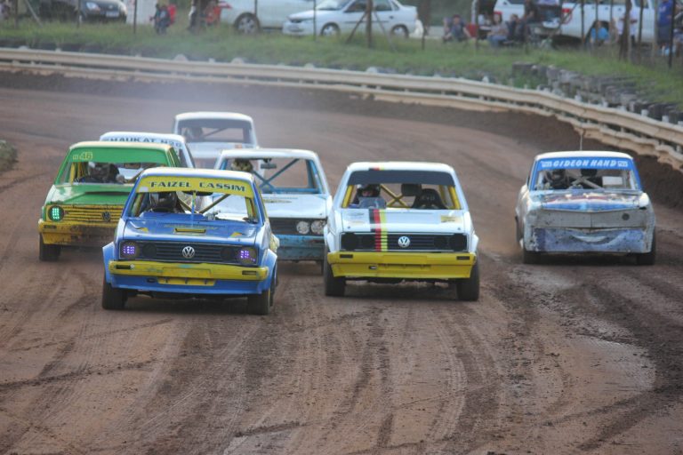 oval, Newcastillian
