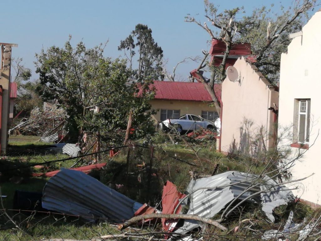 Tornado, Newcastillian