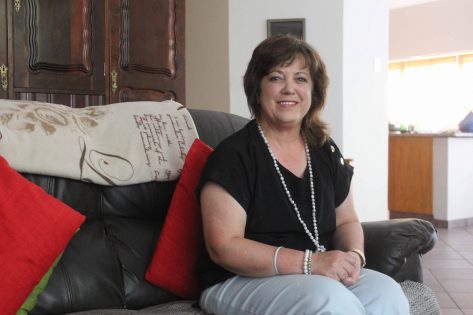 Newcastillian, School heads, Principal, Executive Head, Elizabeth Hanekom