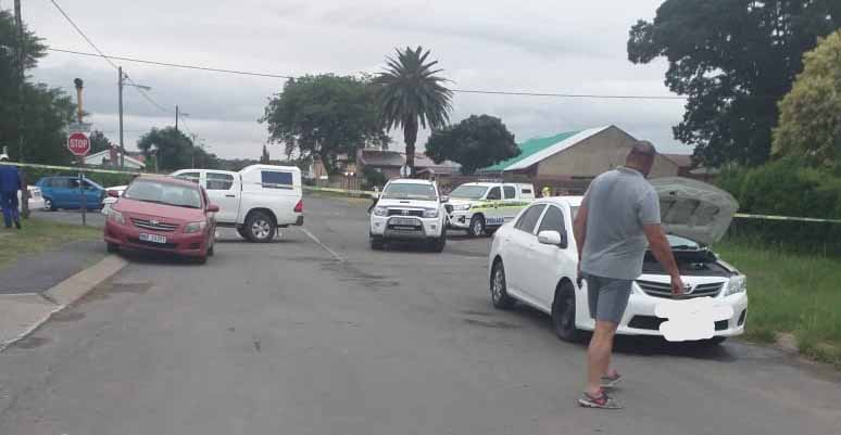 Ladysmith policewoman takes on four armed men
