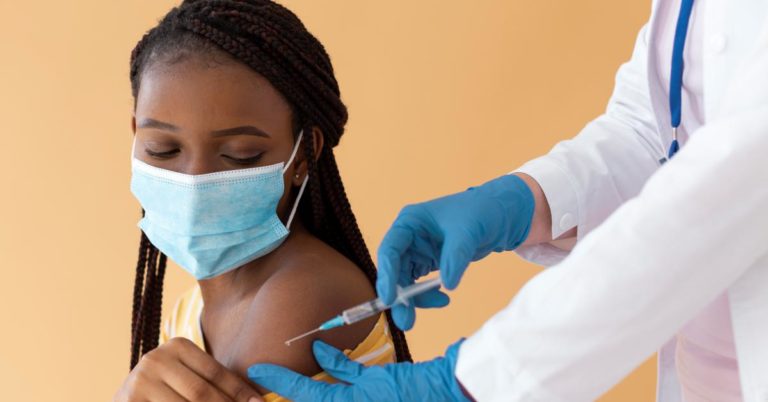 COVID-19 vaccines start today for people between 18 and 35