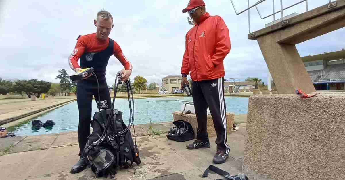Newcastillian's editor dives with Newcastle K9 Search and Rescue Unit