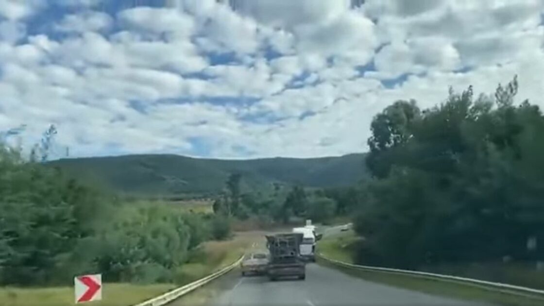 Majuba Pass - Dangerous Truck Driving