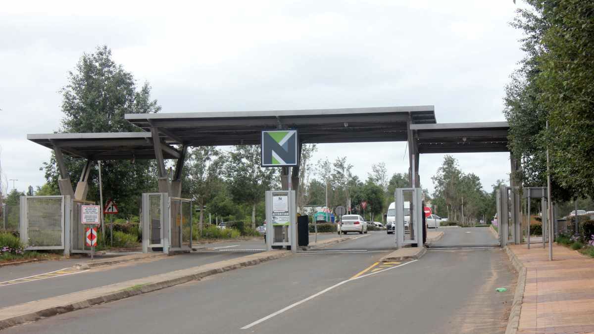 Newcastle Mall Boom Gate System