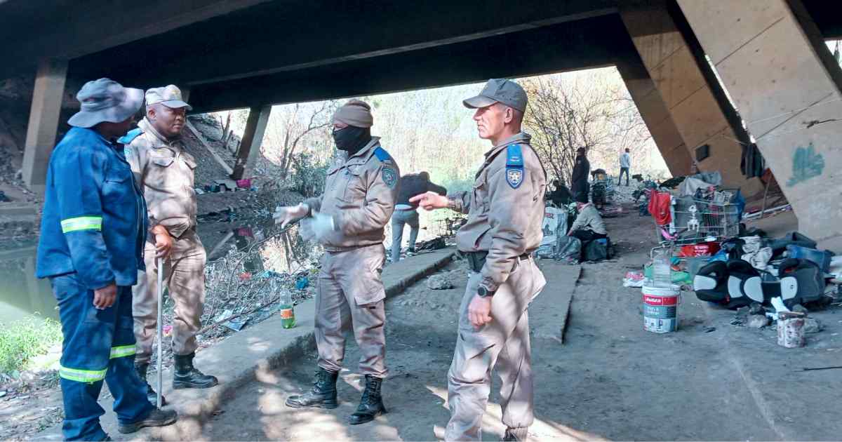Newcastle Municipality addresses the homeless community under Hardwick Street Bridge