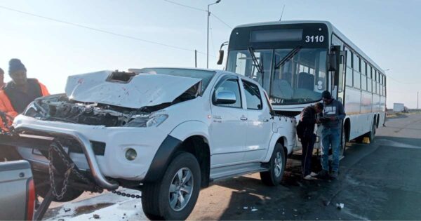 Motorist survives collision with two buses on Albert Wessels Drive