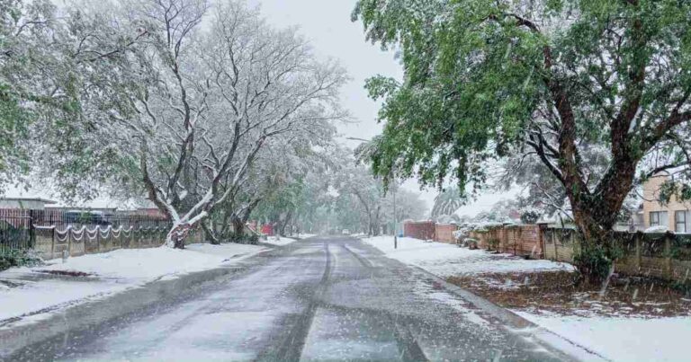 KZN residents advised to stay indoors as weather conditions worsen
