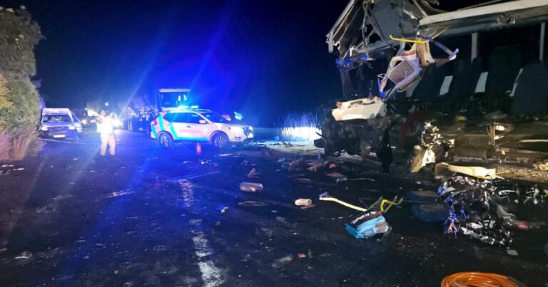 12 Killed in Devastating Collision on R34 near Vryheid