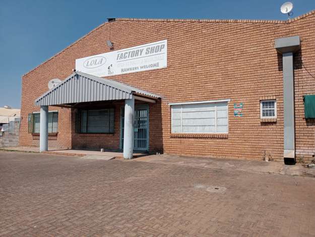 Newcastle clothing and textile industry
