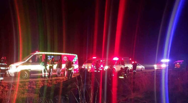Vehicle overturns R34 Utrecht