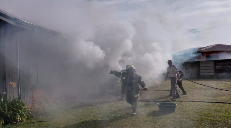 Barry Hertzog Park house fire