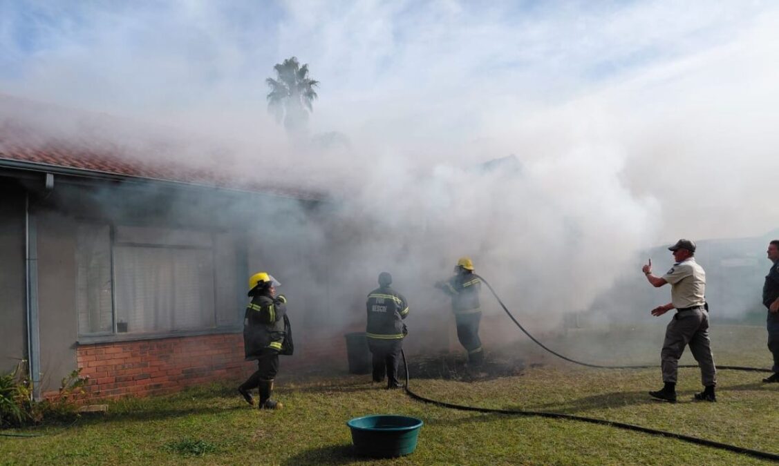 Barry Hertzog Park house fire