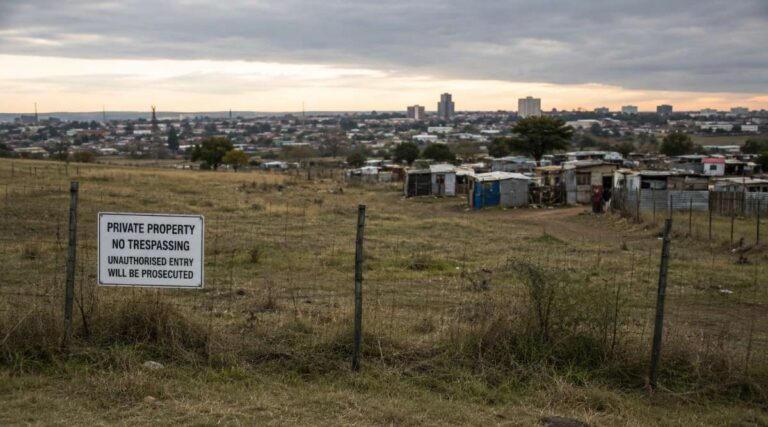 Illegal land occupations South Africa