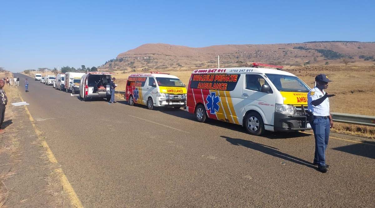 R69 Vryheid bakkie crash